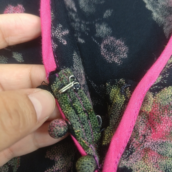 NEERU KUMAR women's floral tunic black and pink sz S buttons v neck tunic Dress - Picture 12 of 13